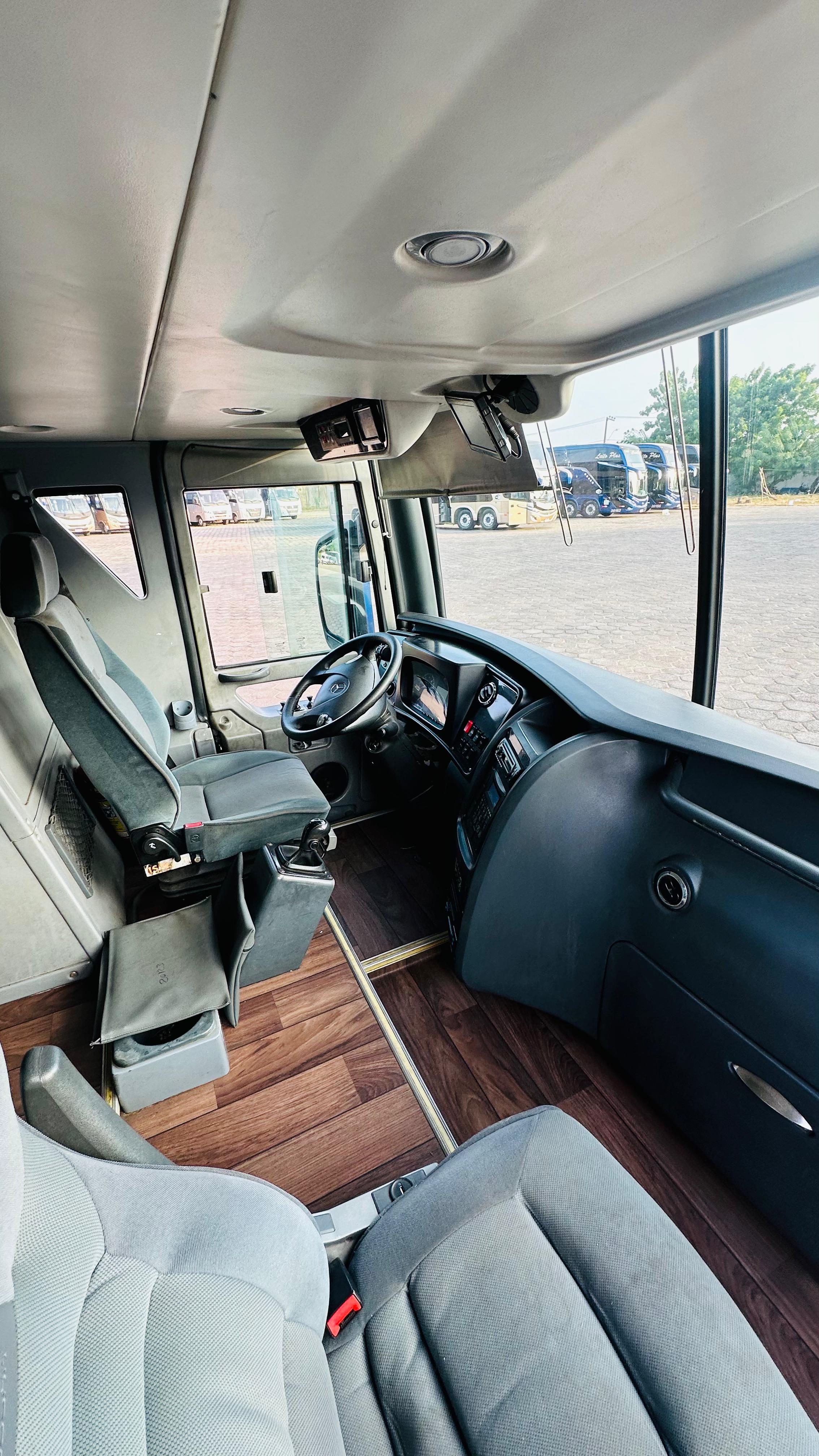 Foto 6 de Busscar VISSTA BUSS DD / Mercedes O500RSDD- 8x2