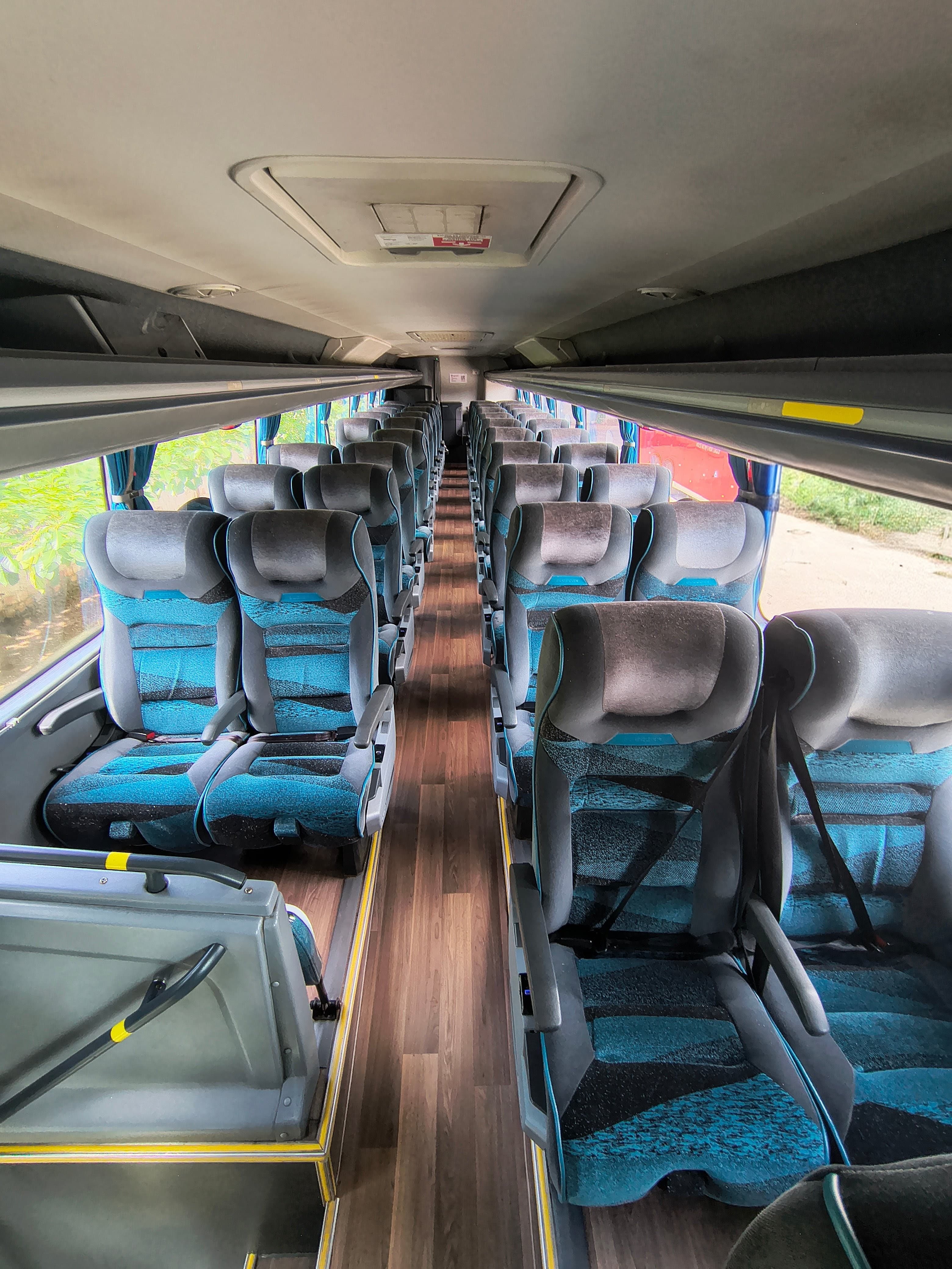 Foto 4 de Busscar VISSTA BUSS 400 / Scania K370