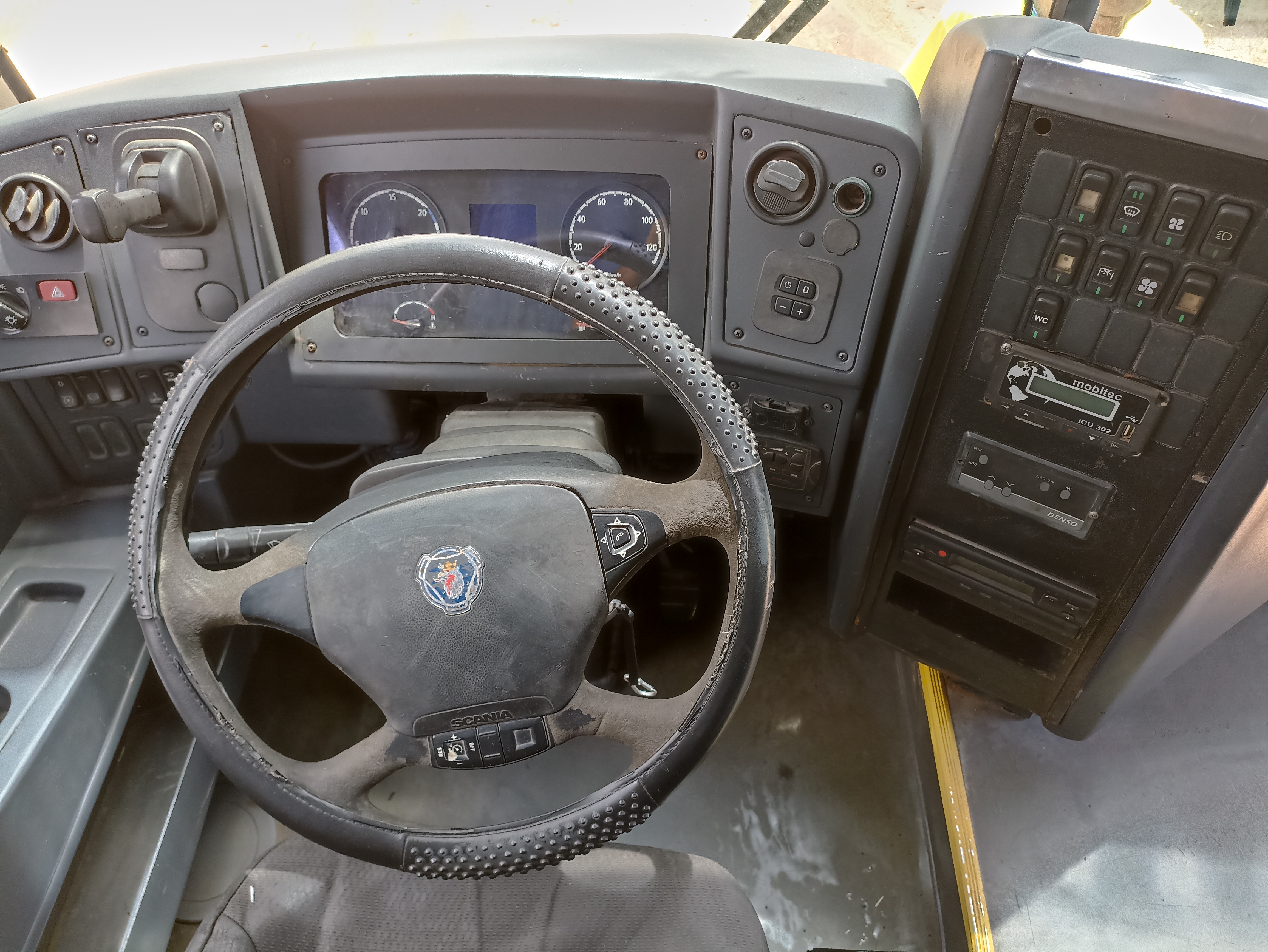 Foto 7 de Comil CAMPIONE 3.65 / Scania Scania - K360