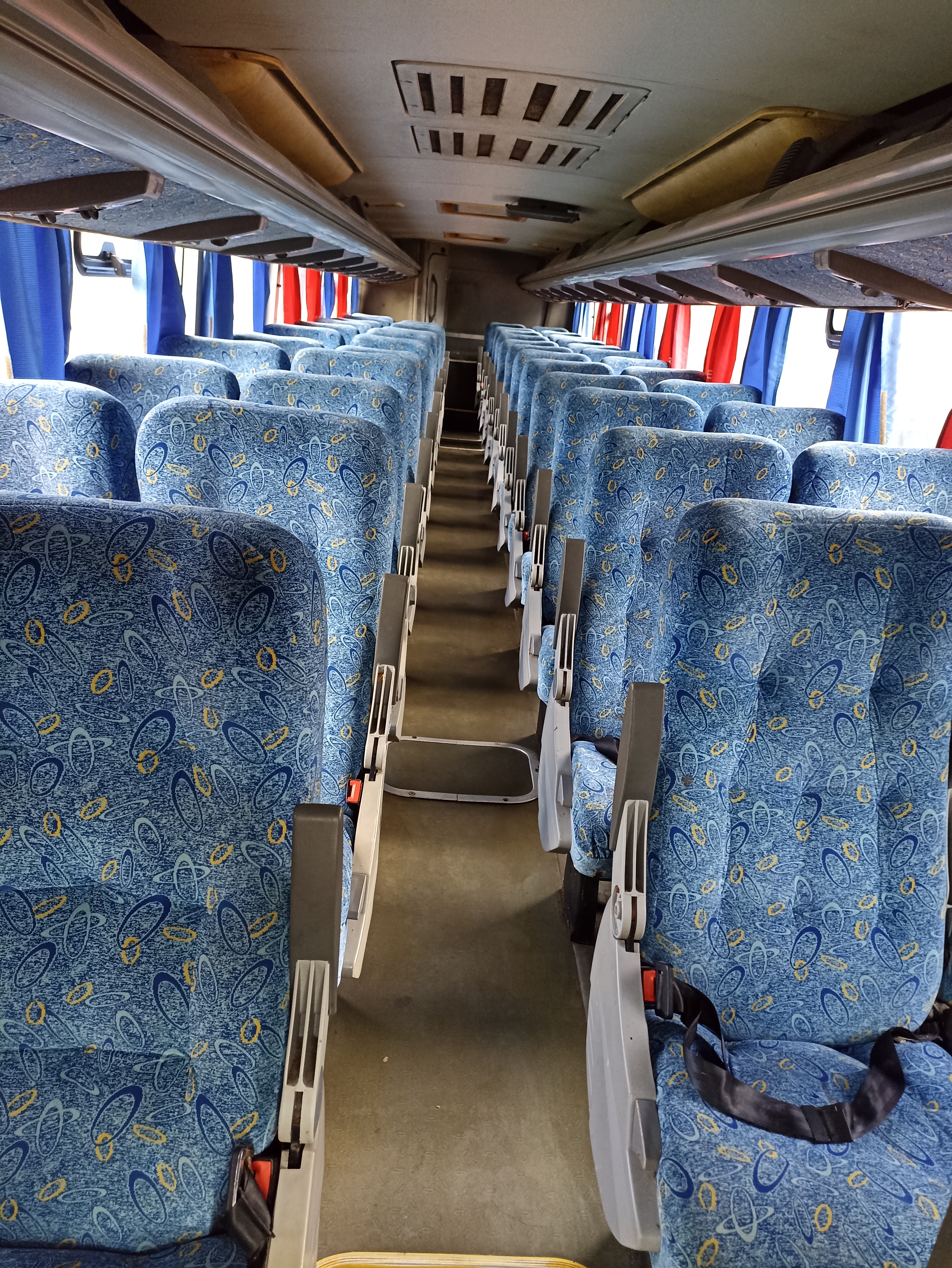 Foto 4 de Comil CAMPIONE 3.65 / Scania Scania - K360