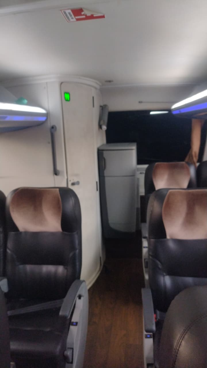 Foto 2 de Comil CAMPIONE HD / Volvo B420