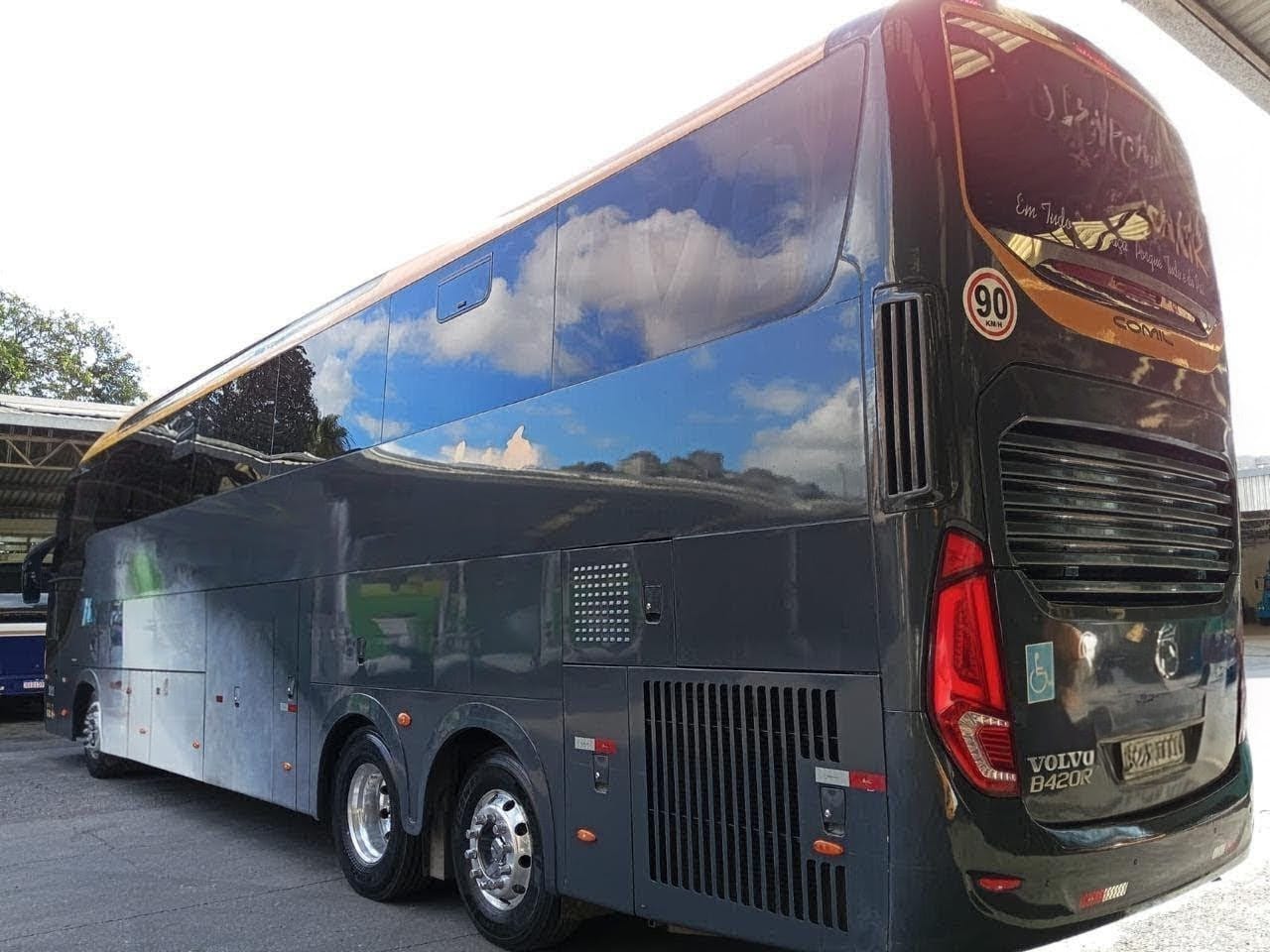 Miniatura 2 de Comil CAMPIONE HD / Volvo B420