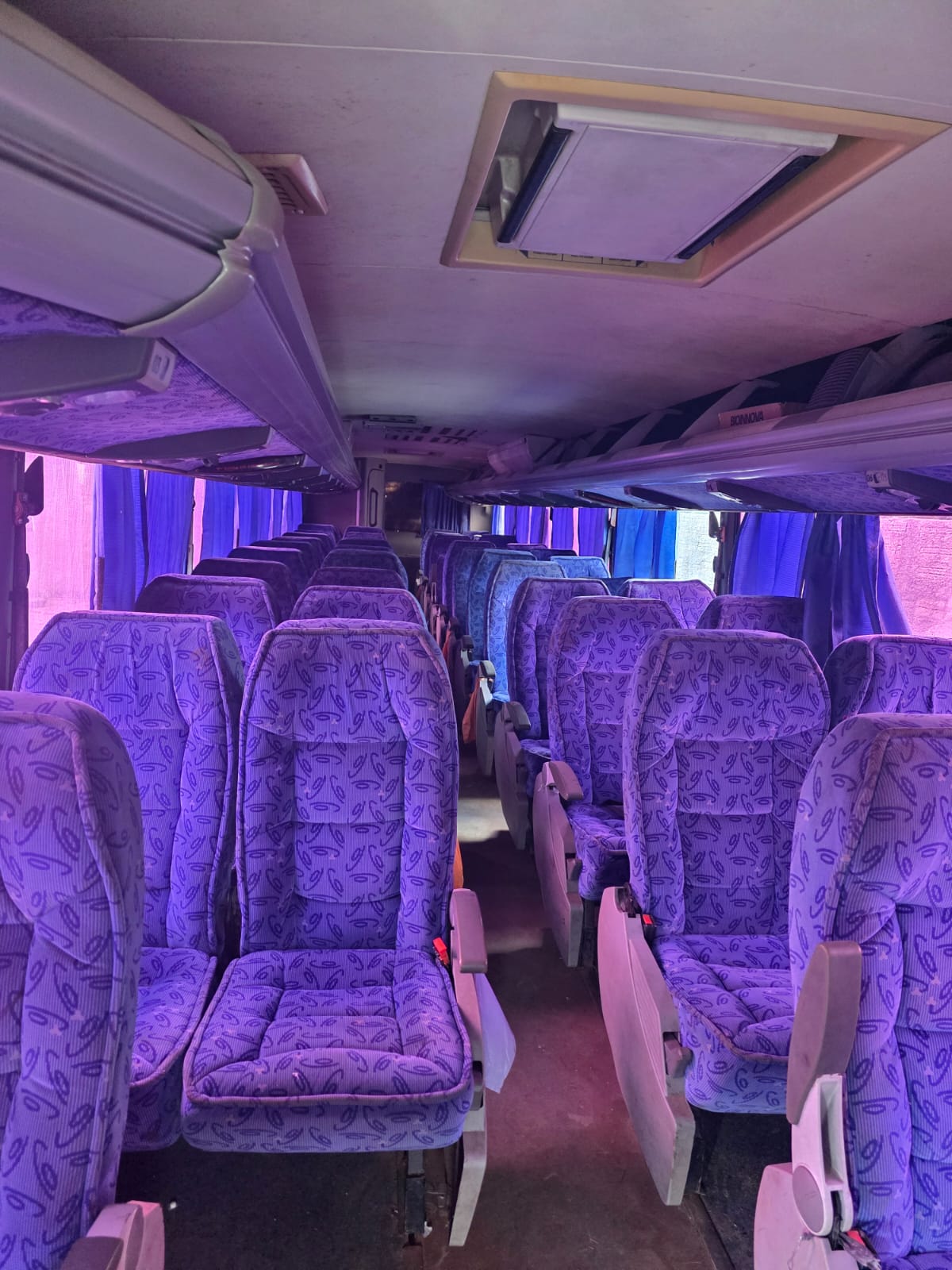 Foto 3 de Comil CAMPIONE 3.45 / Volkswagen 17.230