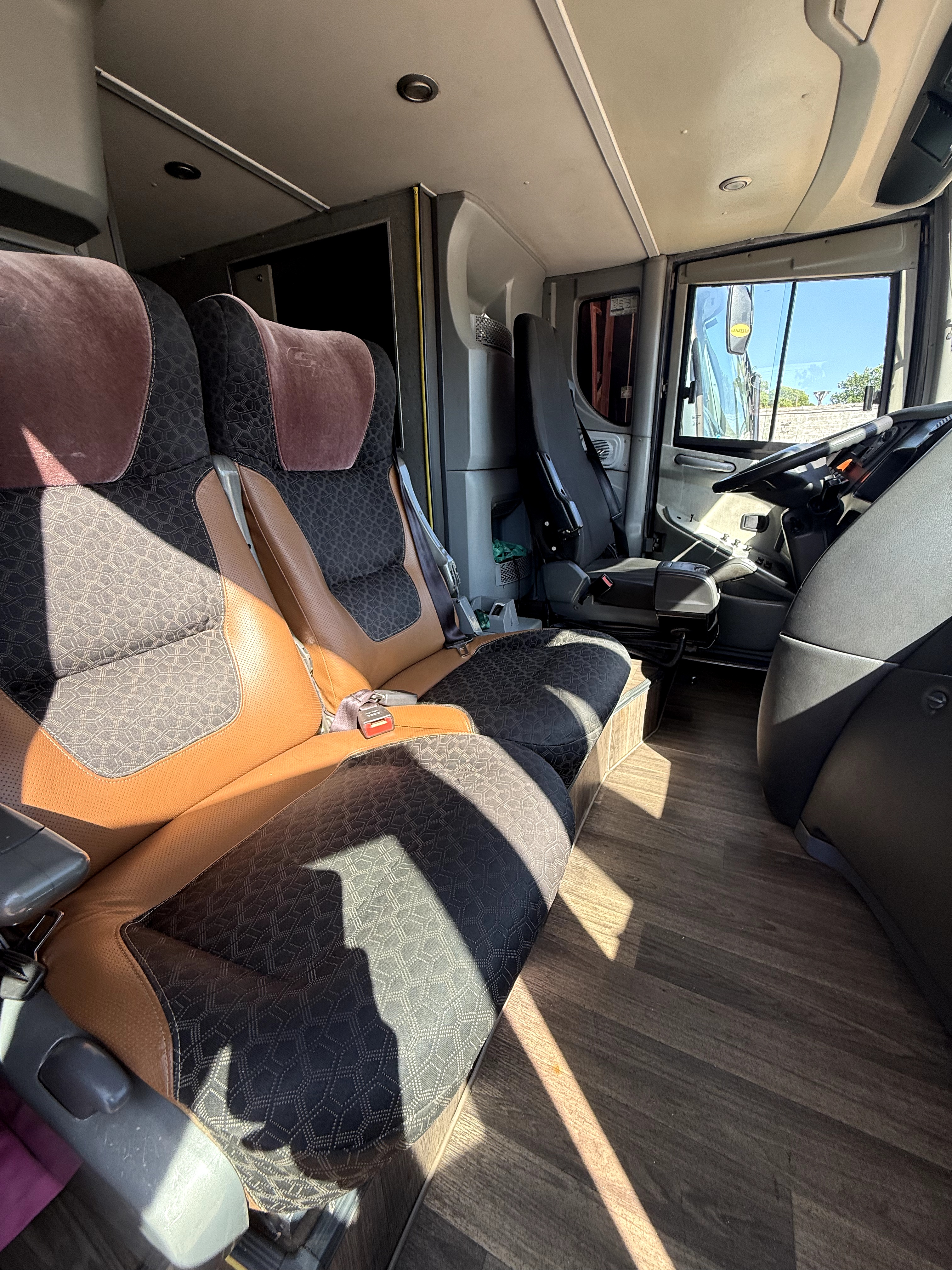 Miniatura 3 de Marcopolo Paradiso New G7 DD / Volvo B420