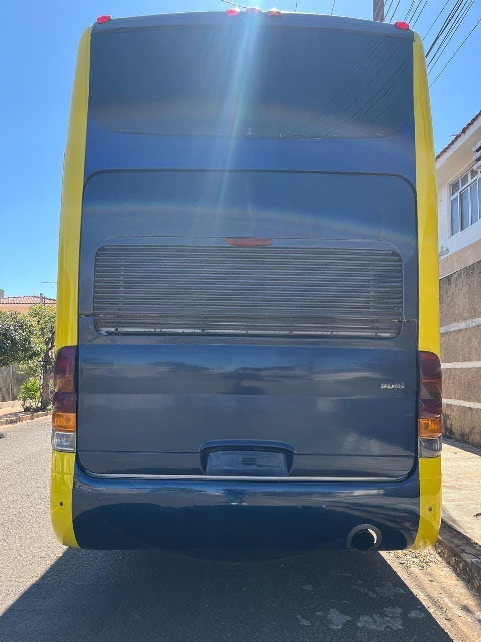 Foto 2 de Marcopolo Paradiso G6 DD / Volvo B420