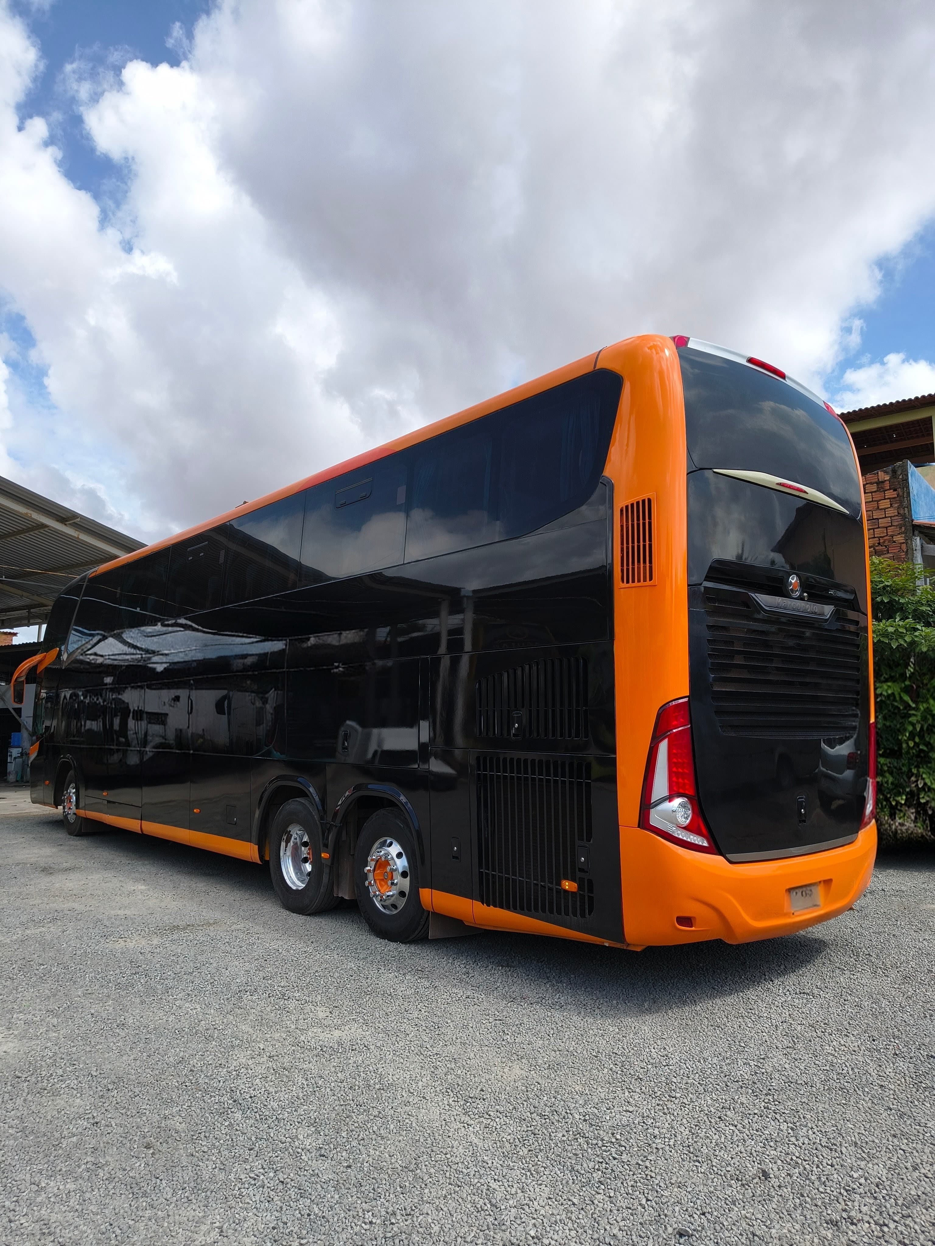 Foto 2 de Marcopolo Paradiso New G7 DD / Volvo B420