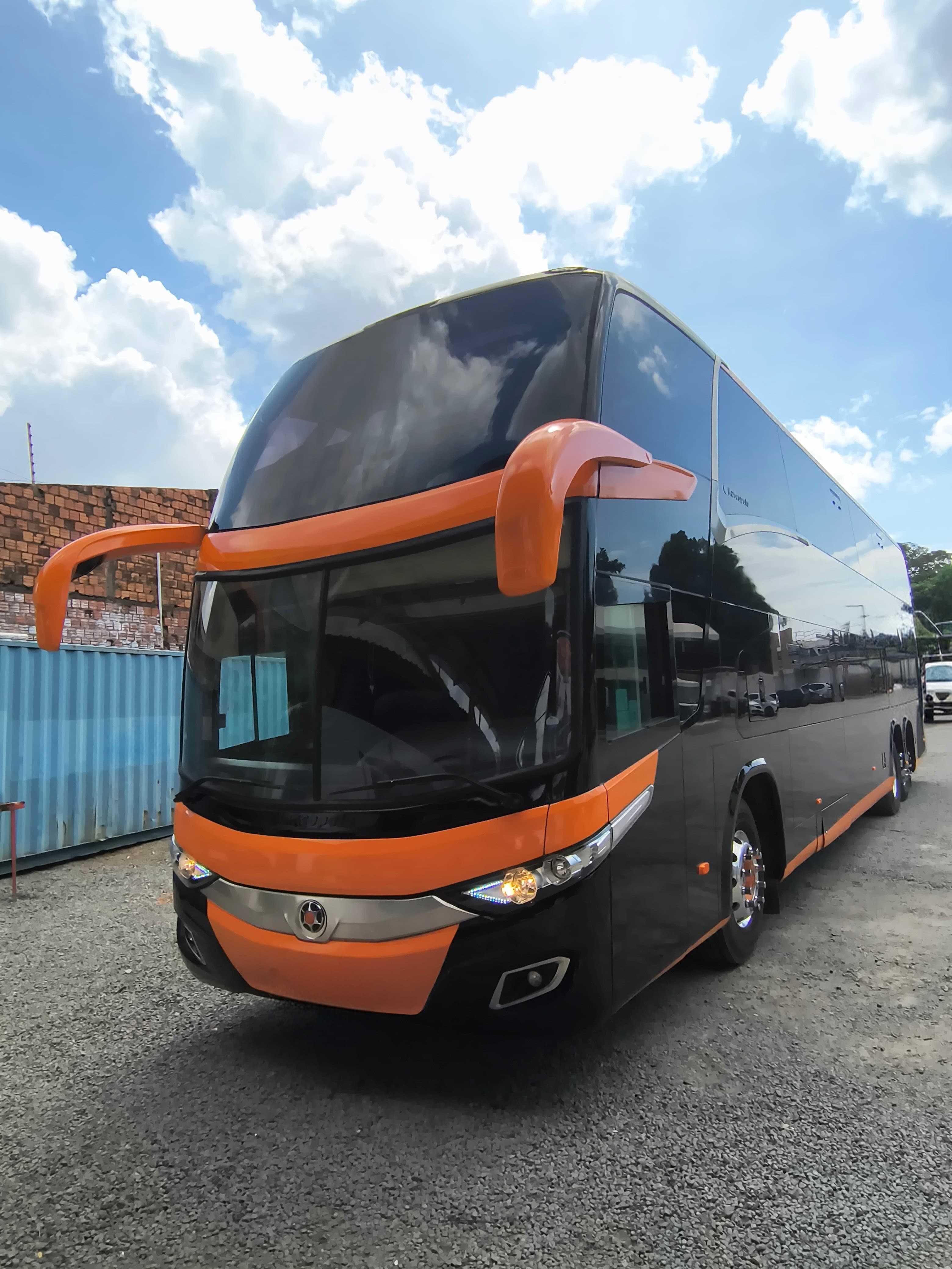 Foto 1 de Marcopolo Paradiso New G7 DD / Volvo B420