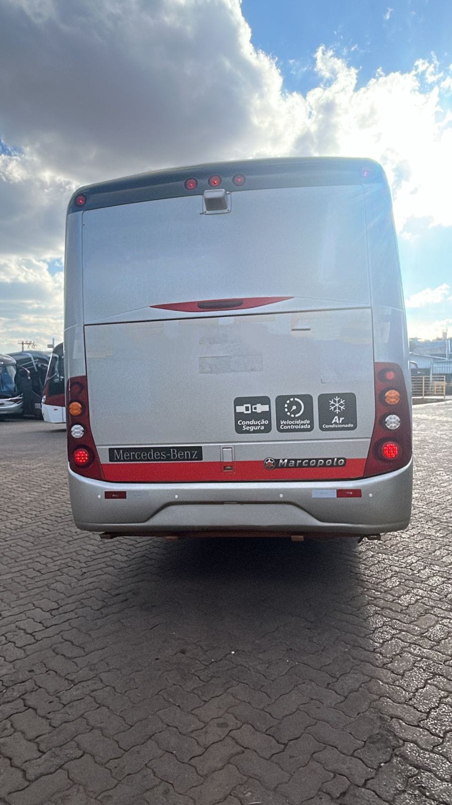 Foto 2 de Marcopolo Sênior / Mercedes LO 916