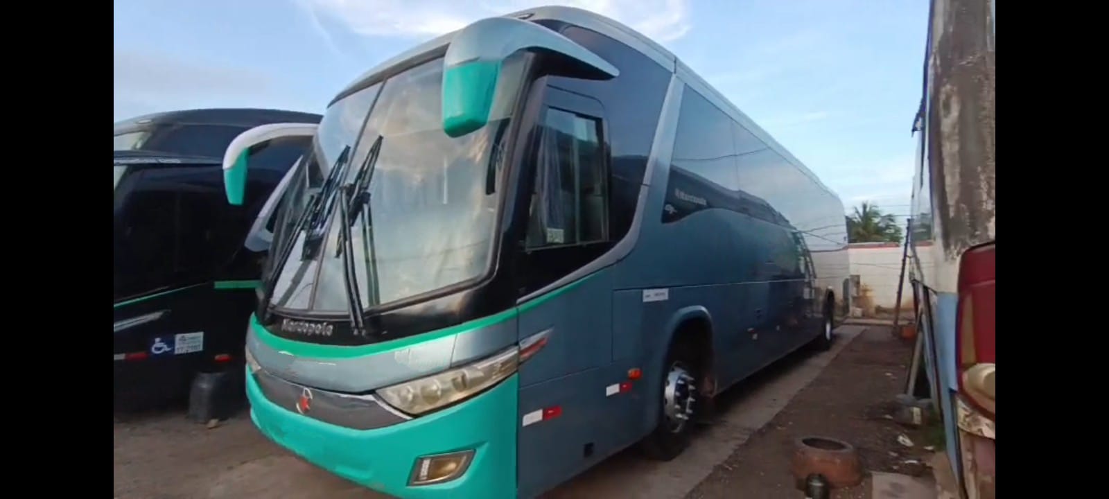 Capa do Marcopolo Paradiso 1050 / Volvo B380