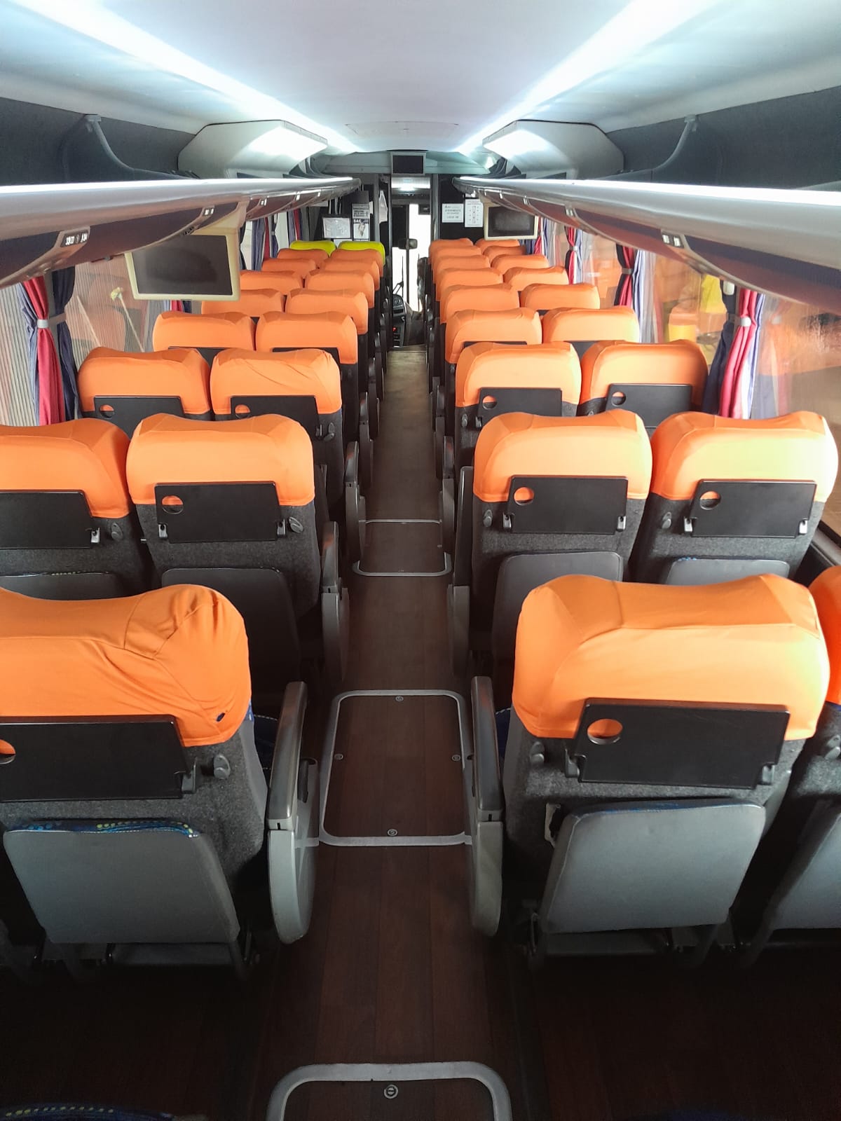 Foto 4 de Marcopolo Paradiso G7 1200 / Volvo B420