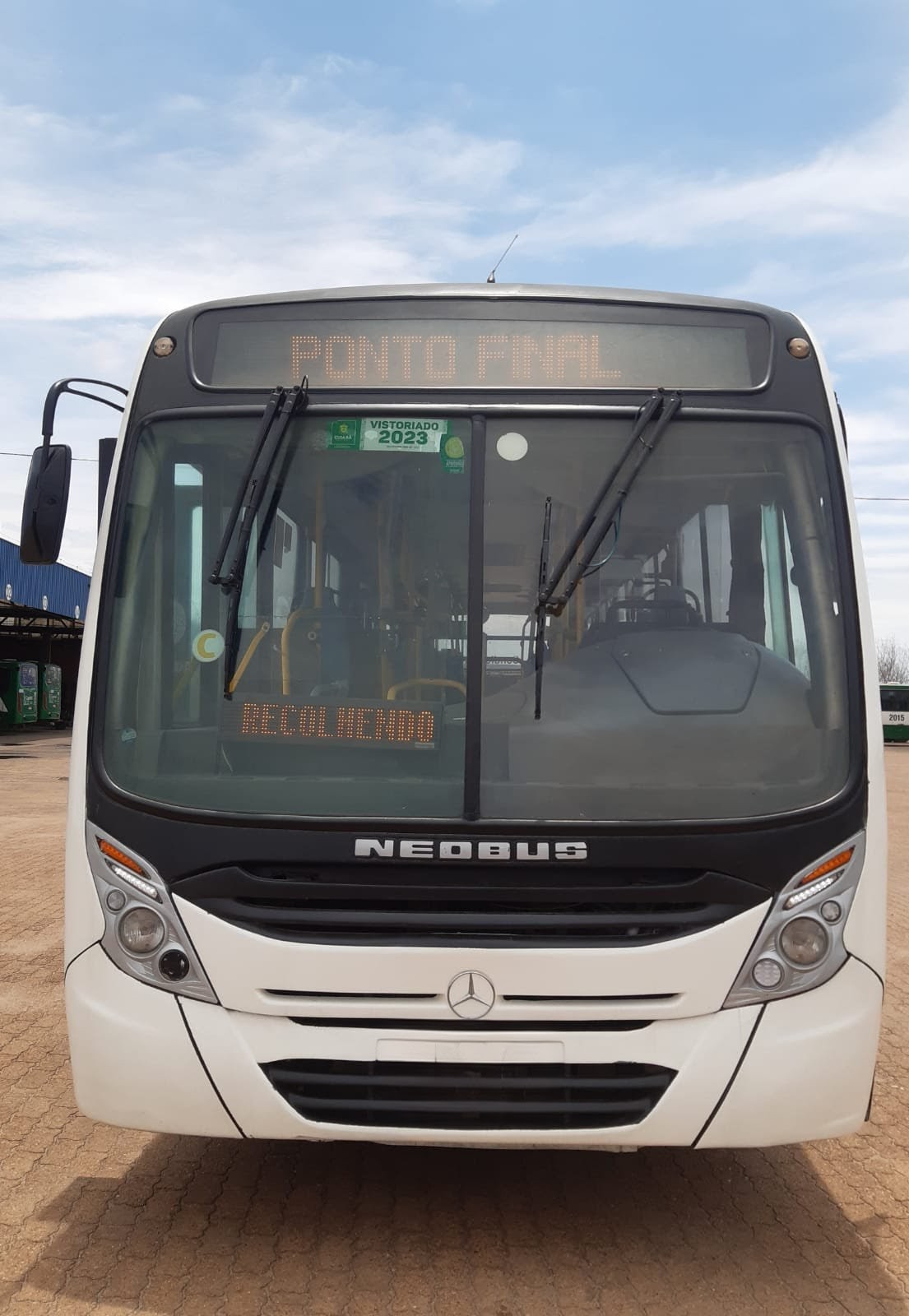 Capa do Neobus Mega / Mercedes OF1721