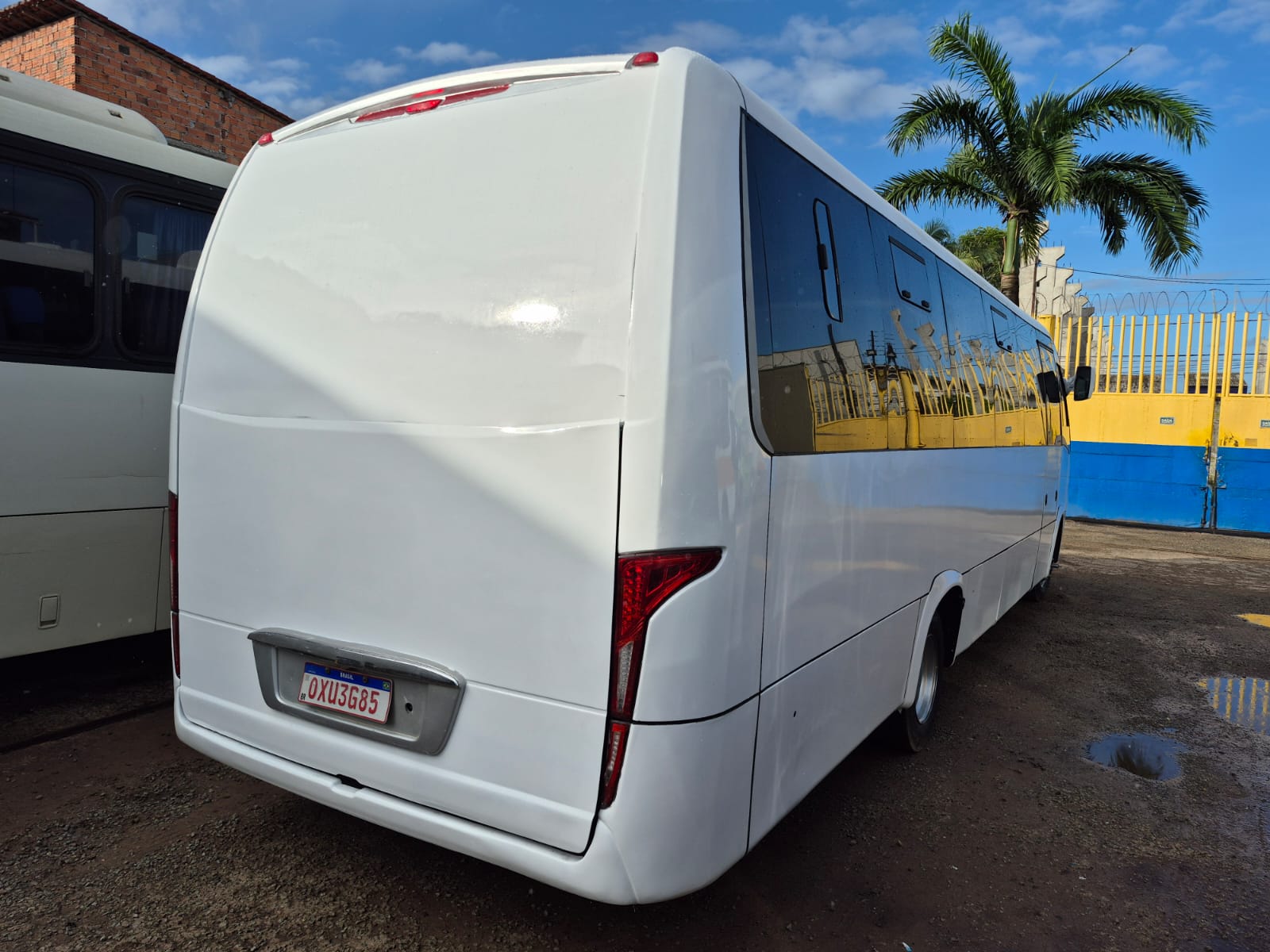 Foto 2 de Volare Limosine W9 / Agrale MA10-MWM